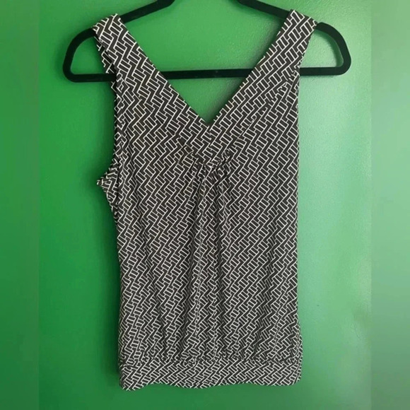 Michael Kors Dressy Tank Top Size Small S Sleeveless Shirt Blouse EUC - Picture 3 of 5